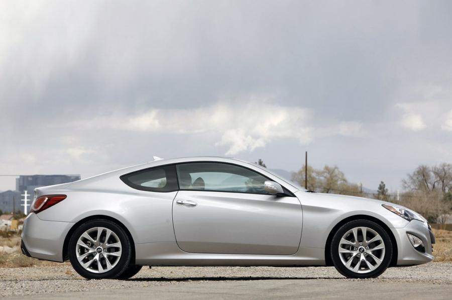  Hyundai Genesis Coupe 2013 года  (фото 7 из 76)